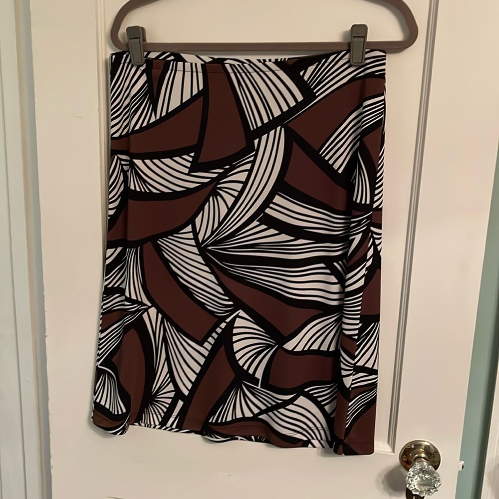 NY& Co woman’s skirt, size medium